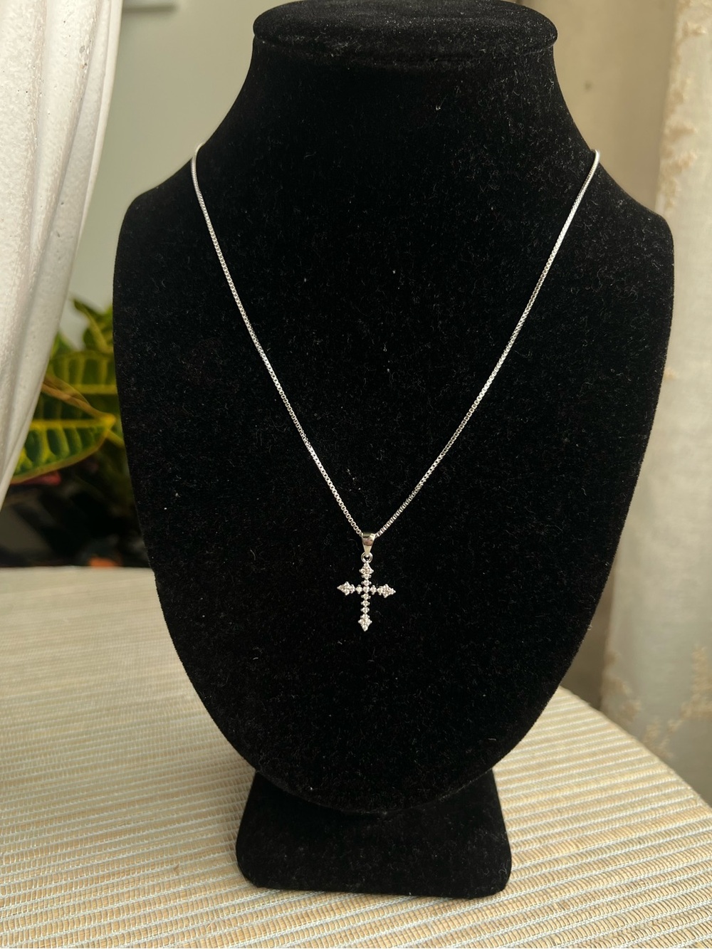 🩷- spiky  Silver CZ Cross Pendant Necklace